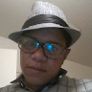 Meet your Posher, Monique